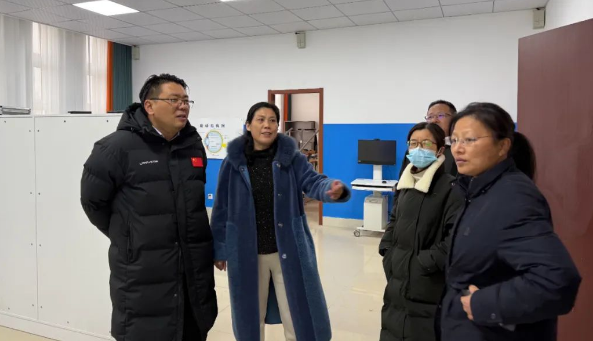 仪征市残联实地调研社区康复中心
