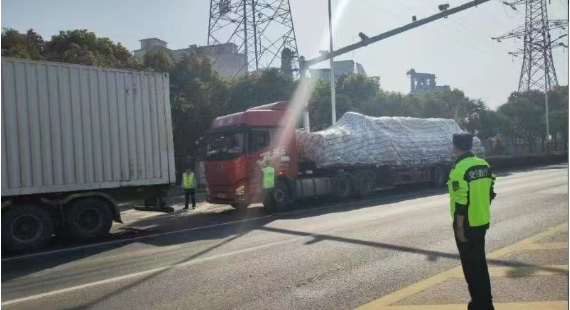 仪征市交通运输局：联合执法 守护道路安全