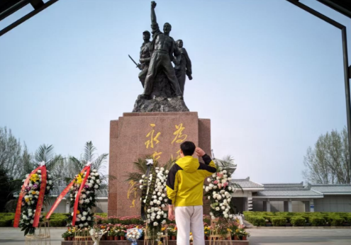 扬州公道中学：清明祭英烈，思政润心田 