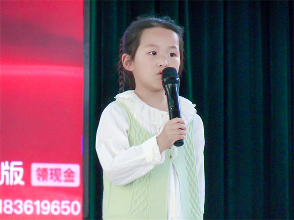 童心致敬英雄 书香浸润成长——盱眙县维桥小学举行“走进课本里的英雄”小