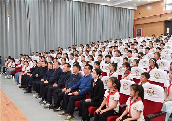 以法为盾，护航成长——盱眙县盱城街道中心小学举办法治报告会