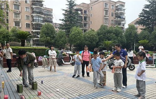 高校赋能端午韵 校地联动焕新章 ——淳化街道科宁社区携手高校举办“粽情端午”主题活动