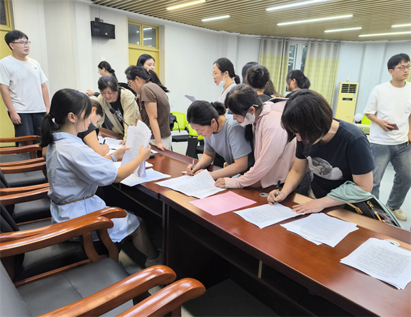 盱眙县马坝镇幼儿教育集团组织召开师德师风专题会议