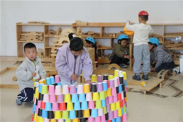 探索区域游戏,赋能幼儿成长——盱眙县五墩幼儿园教育集团开展区域环境观摩