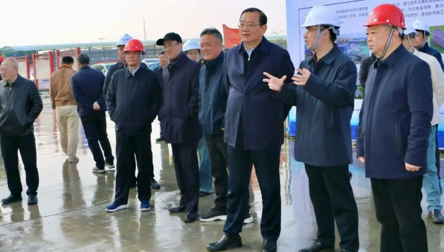 陈扬率队察看邗建在建项目