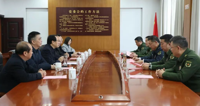 扬州生态科技新城：李桂山率队走访慰问扬州军分区官兵