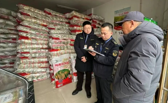 仪征农业农村局：春耕备耕正当时 农资打假亮利剑