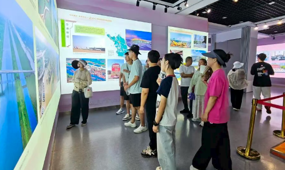 仪征市残联:以助学与就业托起残疾人的幸福