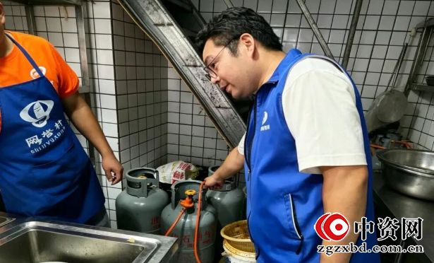 仪征市新城镇滨河社区：以“三色标识”守护一方平安