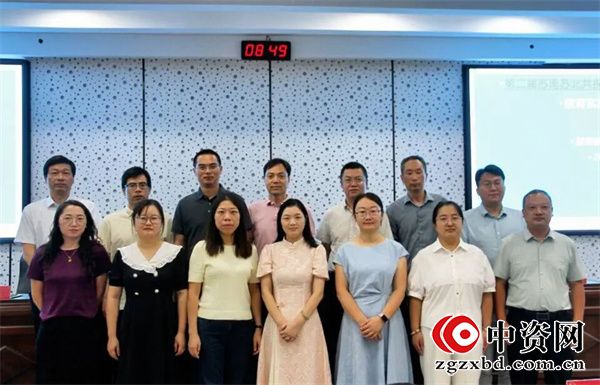 第二届苏南苏北共探素养导向下AI+语文写作教育实施路径研讨会在江苏省盱眙中学圆满举行