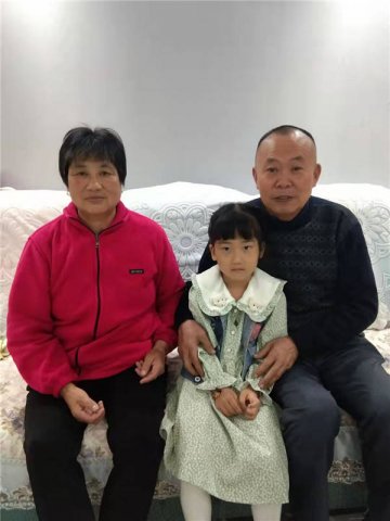 爱在重阳，传承美德——盱眙县实验幼儿园开展“敬老月”系列活动